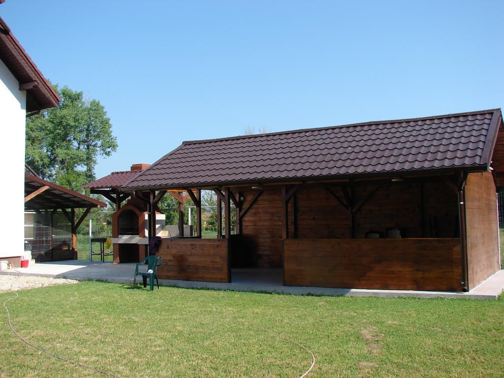 Rosenville Rîşnov Dış mekan fotoğraf
