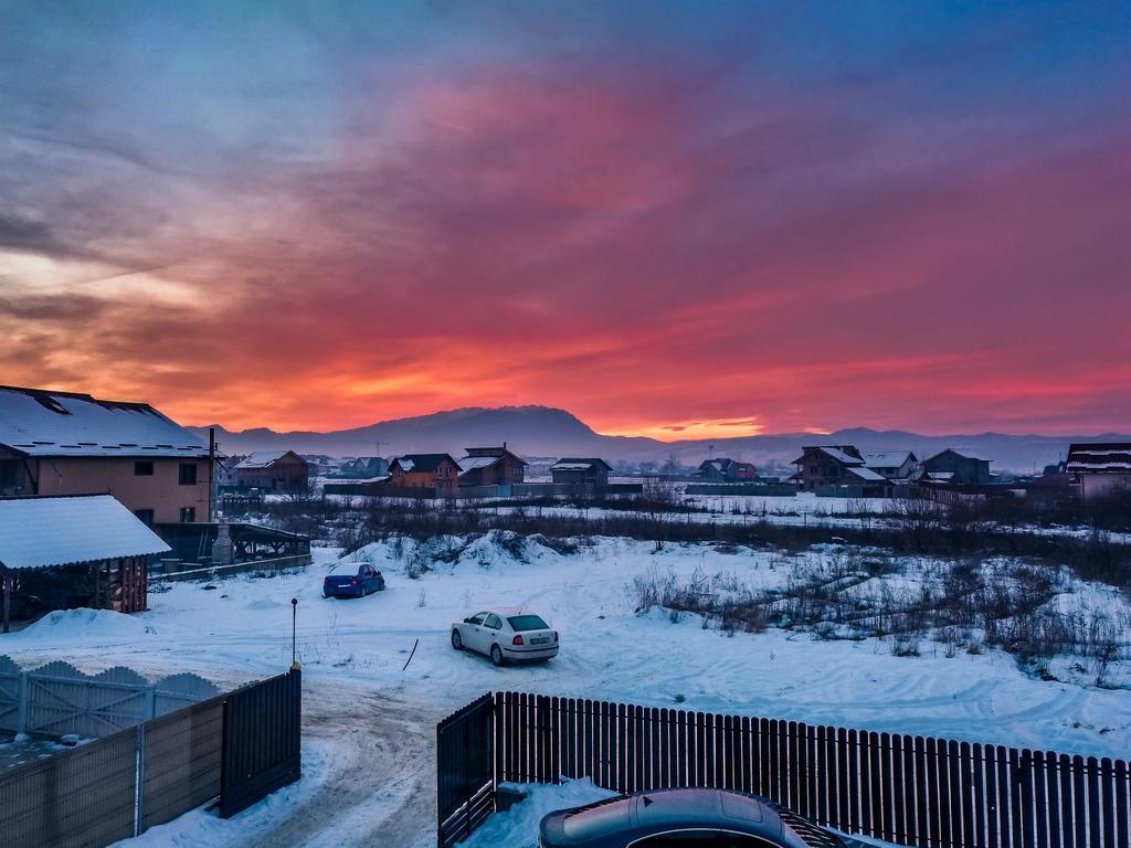 Rosenville Rîşnov Dış mekan fotoğraf