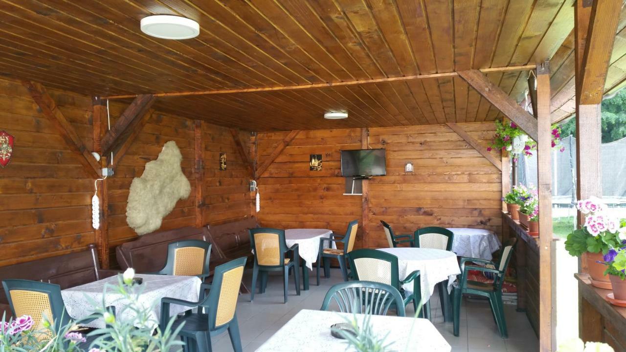 Rosenville Rîşnov Dış mekan fotoğraf