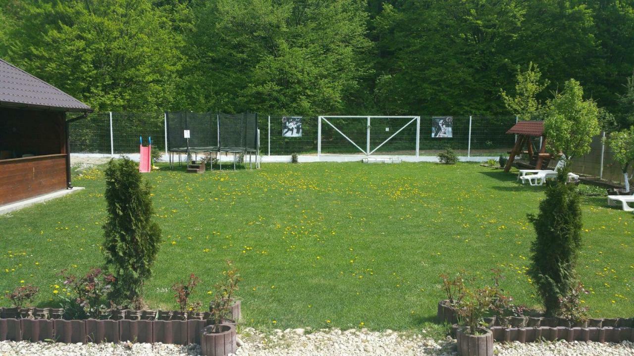 Rosenville Rîşnov Dış mekan fotoğraf