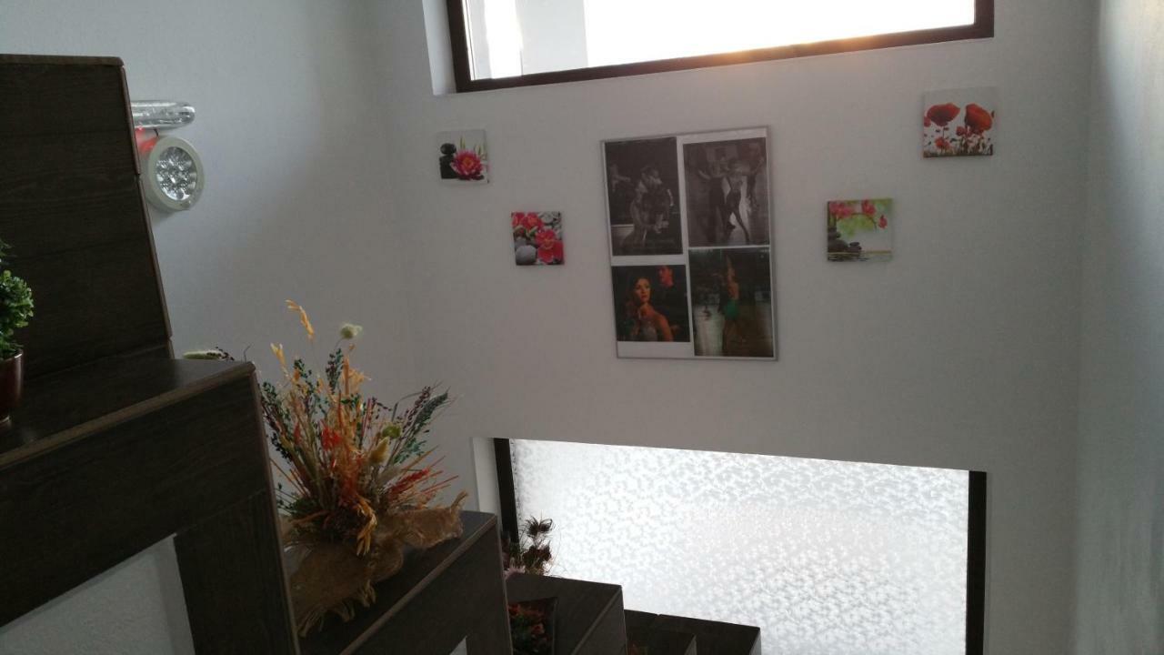 Rosenville Rîşnov Dış mekan fotoğraf