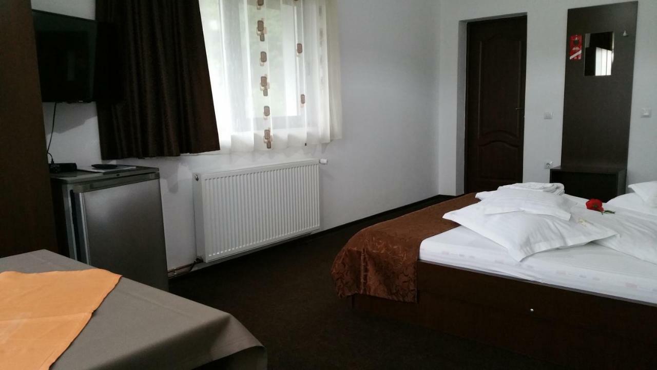Rosenville Rîşnov Dış mekan fotoğraf